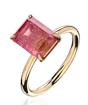  Золотое кольцо с бриллиантом