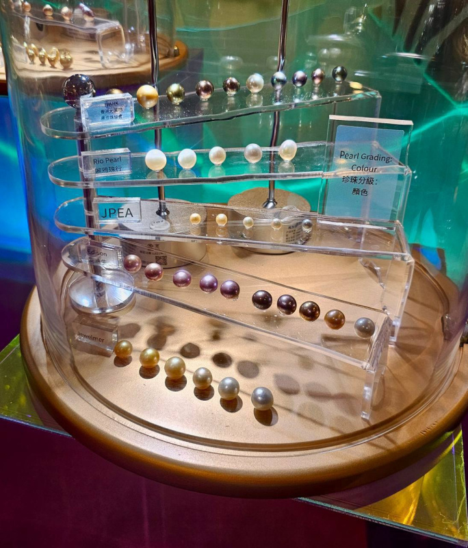 Ювелирная выставка в Гонконге