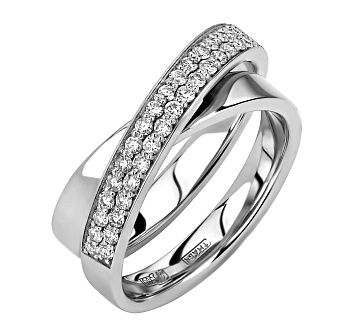 Белое золотое кольцо с бриллиантами