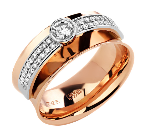 Кольцо с бриллиантами из красного золота