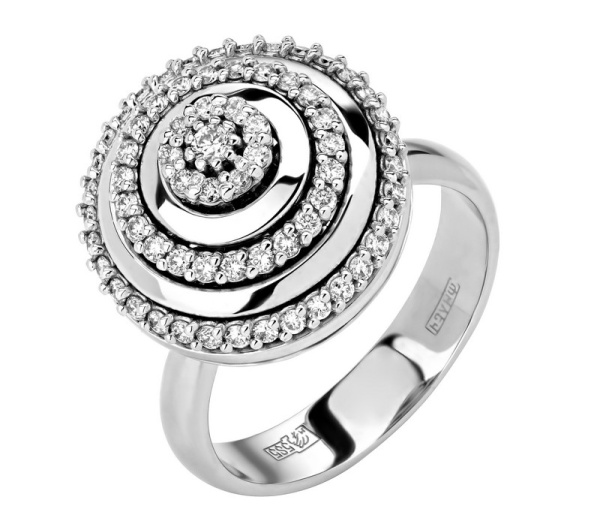 Золотое кольцо с бриллиантами белое золото